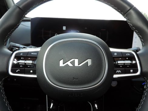 Used 2025 Kia Sorento SX Prestige AWD/4WD image 28