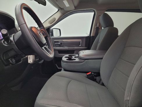 Used 2020 RAM 1500 Classic SLT image 17