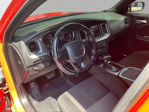 Used 2019 Dodge Charger GT RWD image 16