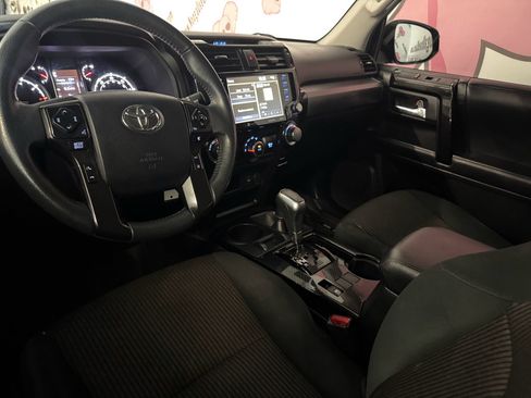 Used 2020 Toyota 4Runner TRD Off-Road AWD/4WD image 19