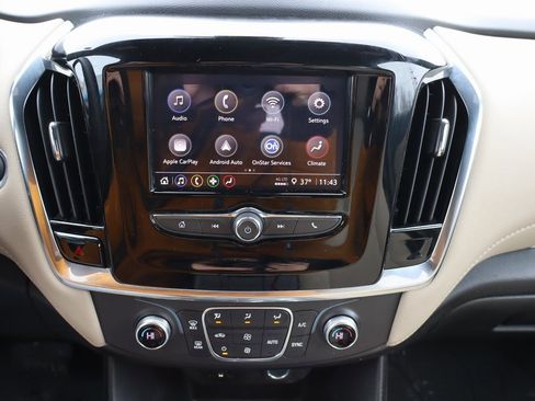 Used 2024 Chevrolet Traverse LS w/ Safety Package image 10