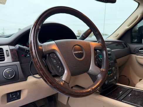 Used 2013 GMC Sierra 2500 Denali image 12