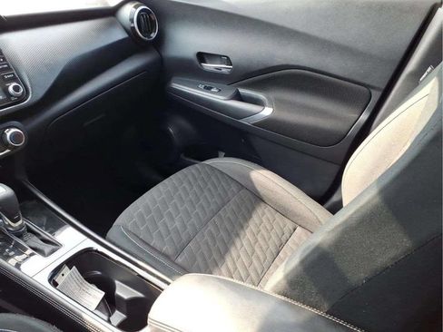 Used 2024 Nissan Kicks SV FWD image 12