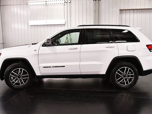 Used 2020 Jeep Grand Cherokee Trailhawk AWD/4WD image 4