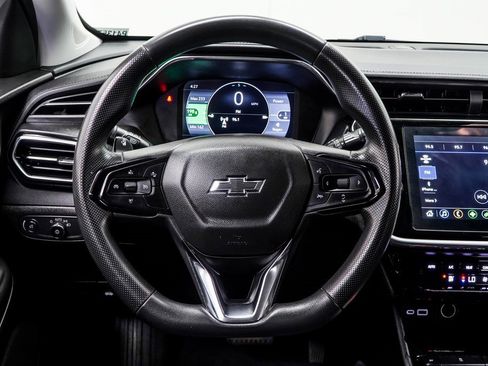 Used 2023 Chevrolet Bolt EUV LT image 17