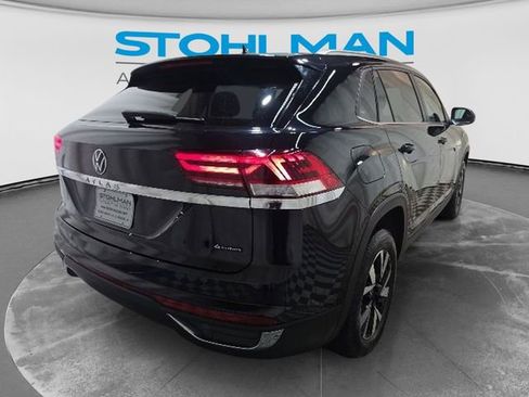 Used 2023 Volkswagen Atlas Cross Sport SE AWD/4WD image 6