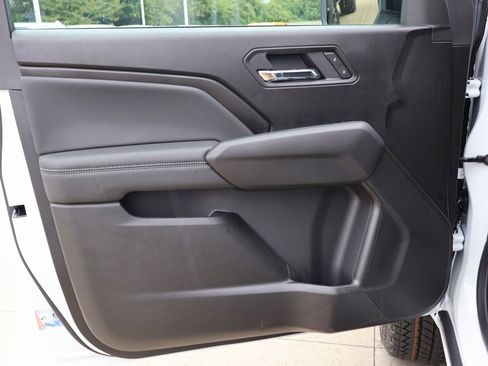 New 2025 GMC Canyon Elevation w/ Convenience Package image 12