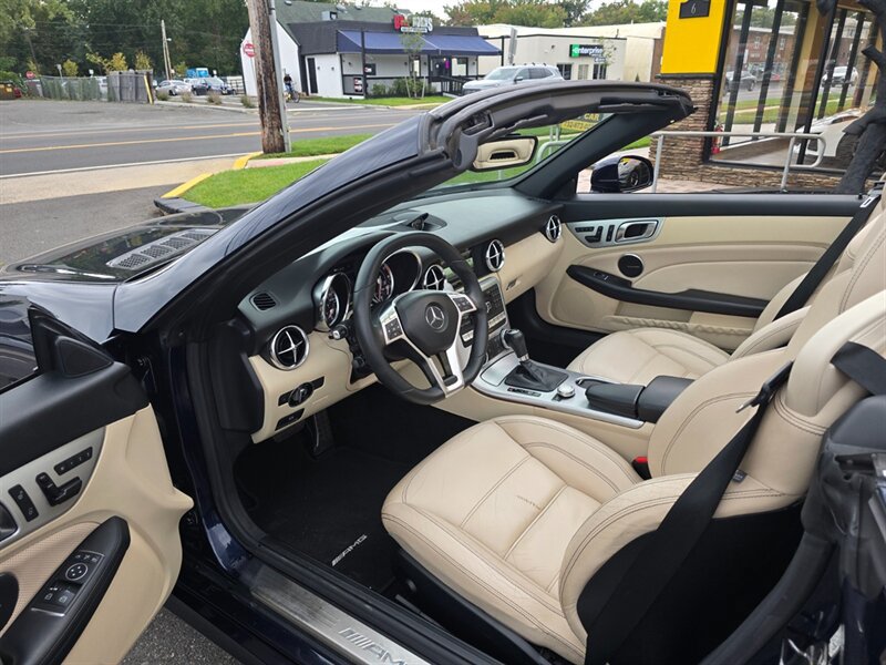 Used 2014 Mercedes-Benz SLK 55 AMG image 11
