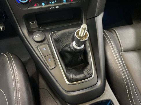 Used 2018 Ford Focus ST w/ Equipment Group 402A FWD image 26
