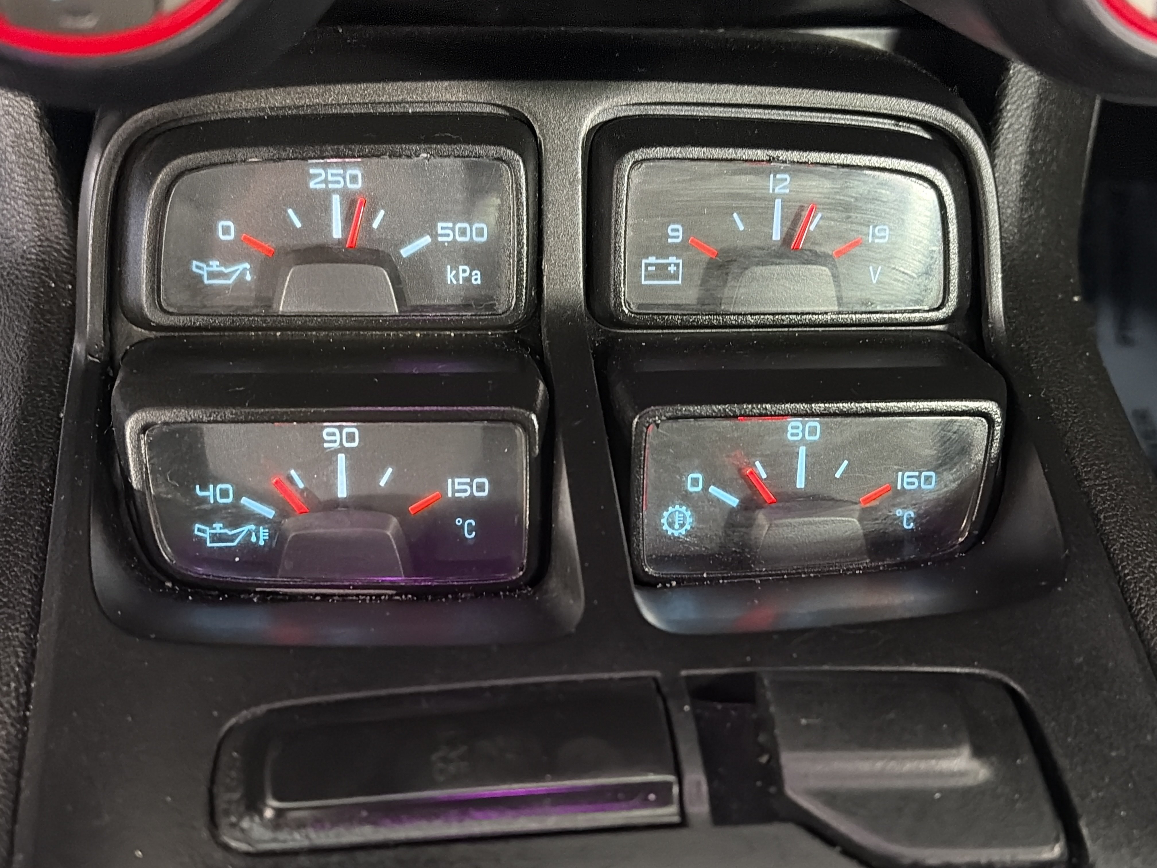 Used 2011 Chevrolet Camaro SS RWD image 23