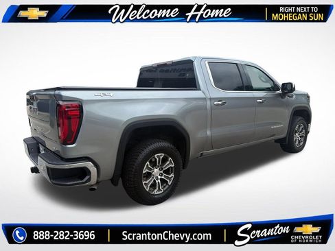Used 2025 GMC Sierra 1500 SLT AWD/4WD image 5