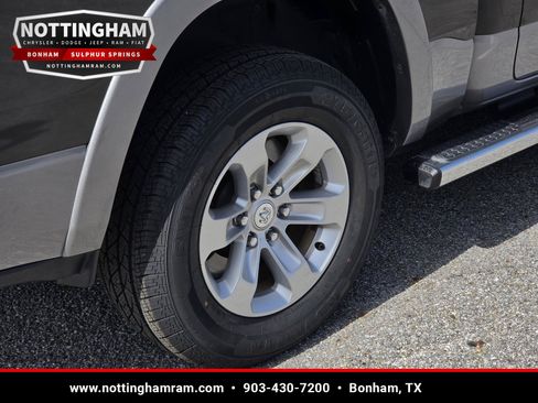 Used 2019 RAM 1500 Laramie AWD/4WD image 9