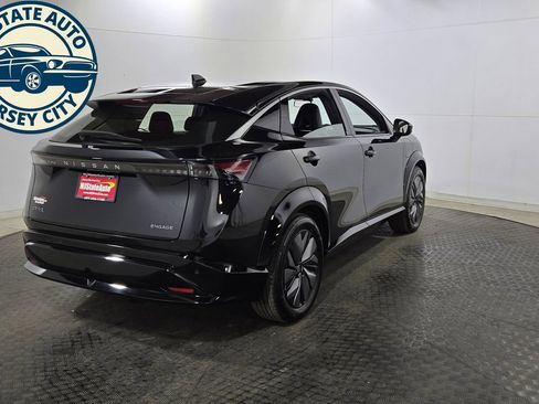 Used 2023 Nissan Ariya FWD image 7