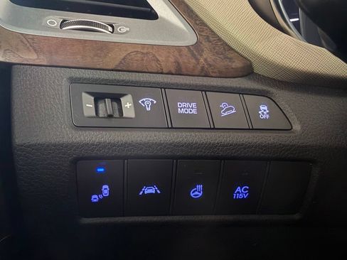 Used 2019 Hyundai Santa Fe XL FWD image 13