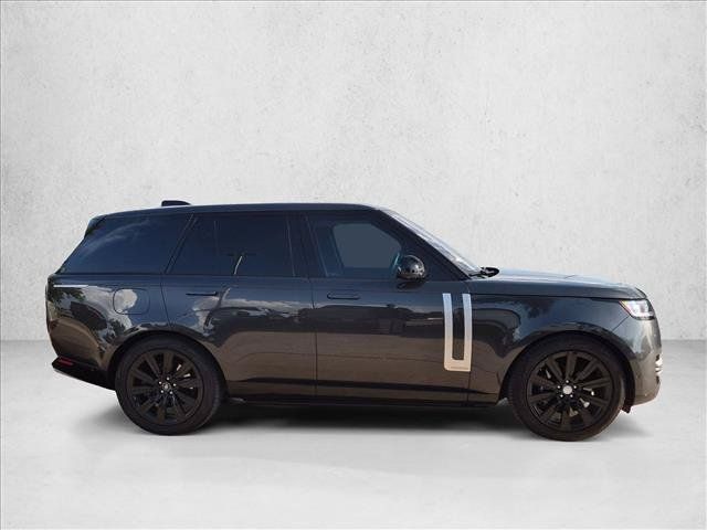 Used 2023 Land Rover Range Rover Autobiography AWD/4WD image 4