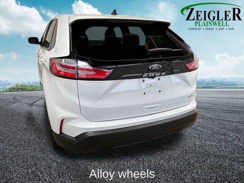 Used 2024 Ford Edge SE w/ Cargo Accessory Package image 7