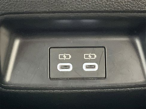 Used 2024 Toyota Corolla SE image 24