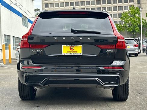 Used 2025 Volvo XC60 B5 Plus AWD/4WD image 5