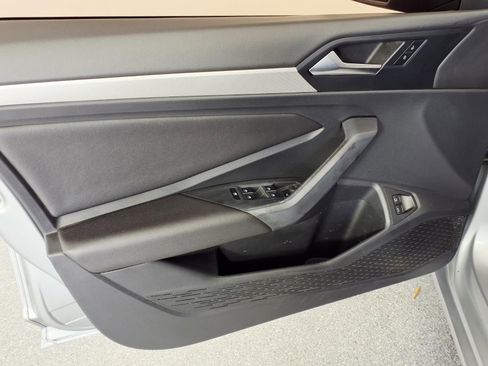 Used 2020 Volkswagen Jetta SE image 13