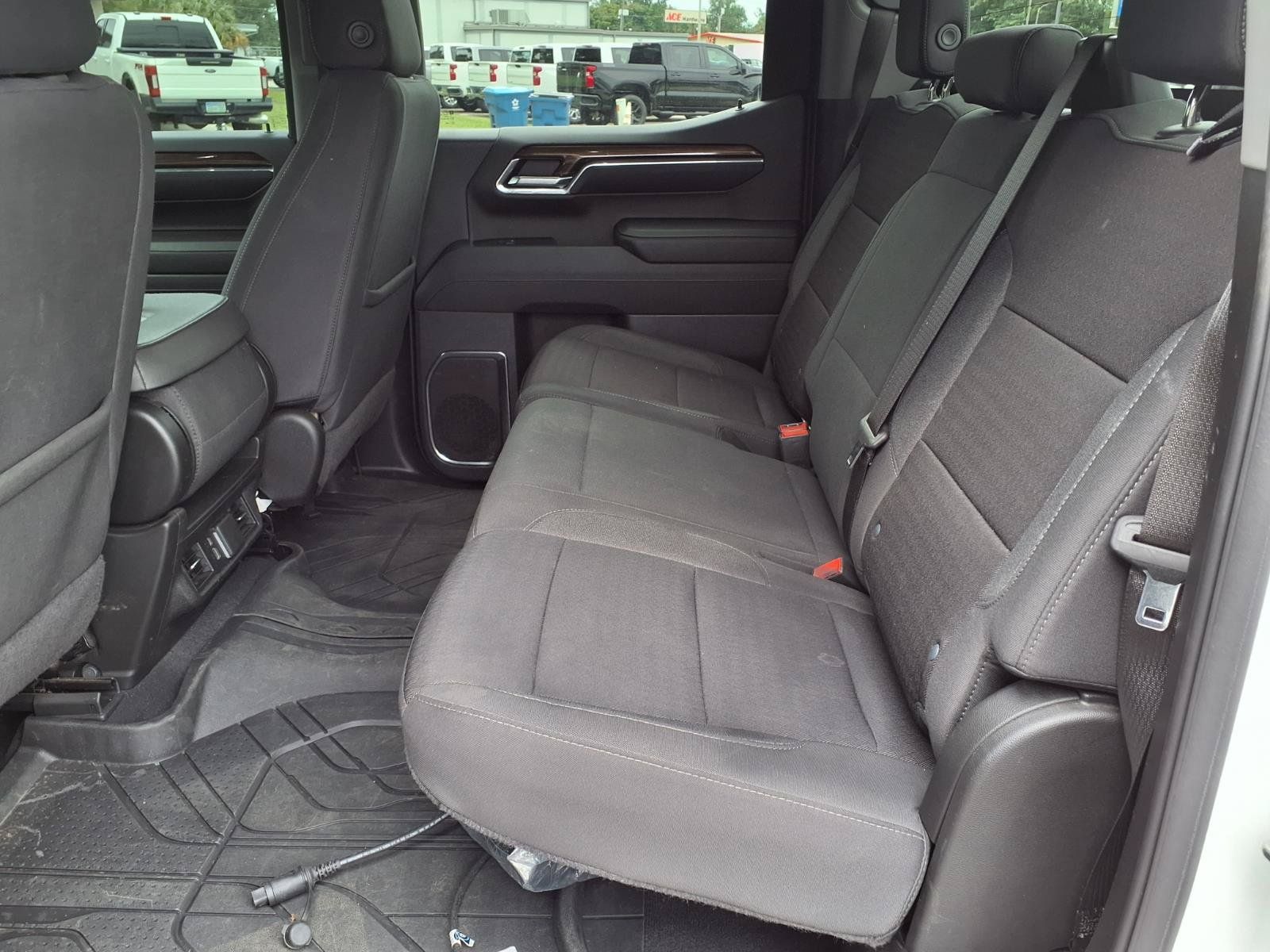 Used 2024 Chevrolet Silverado 1500 LT AWD/4WD image 15