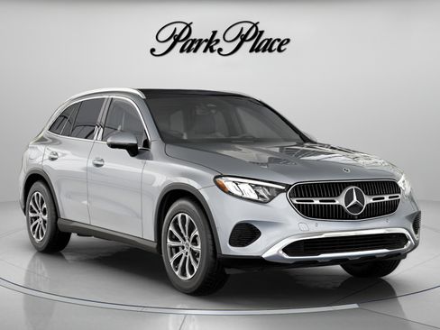 Used 2026 Mercedes-Benz GLC 300 4MATIC image 33