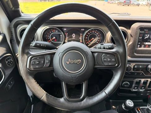 Used 2020 Jeep Wrangler Sport AWD/4WD image 13