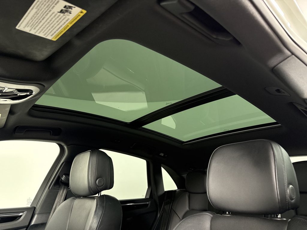 Certified 2026 Porsche Macan AWD/4WD image 41