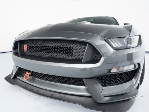 Used 2016 Ford Mustang Shelby GT350R w/ GT350R Equipment Group 920A RWD image 48