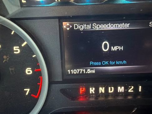 Used 2016 Ford F150 XLT w/ Equipment Group 302A Luxury AWD/4WD image 18