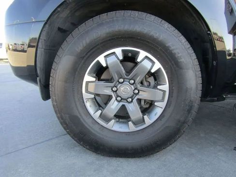 Used 2016 Nissan Frontier Desert Runner image 39