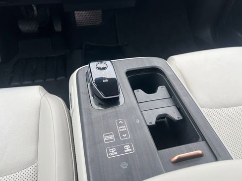 Certified 2023 Nissan Ariya AWD image 14