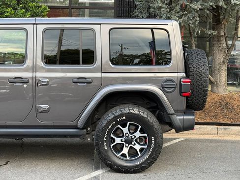 Used 2021 Jeep Wrangler Unlimited Rubicon AWD/4WD image 11