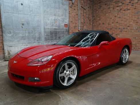 Used 2006 Chevrolet Corvette Convertible w/ Preferred Equipment Group image 7