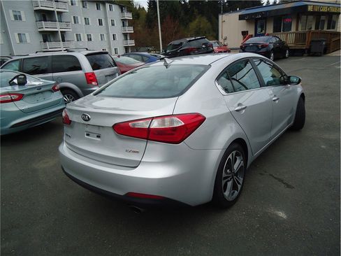 Used 2016 Kia Forte EX w/ EX Premium Package image 6