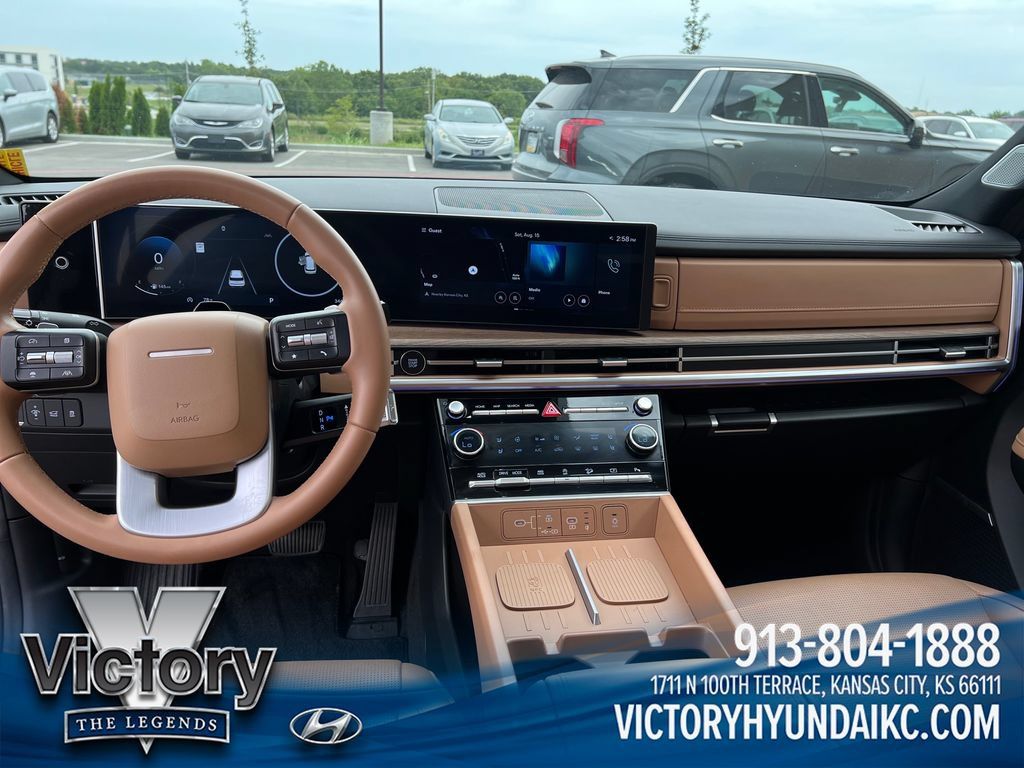 Used 2024 Hyundai Santa Fe Limited AWD/4WD image 12