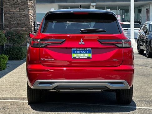 New 2025 Mitsubishi Outlander SEL image 6