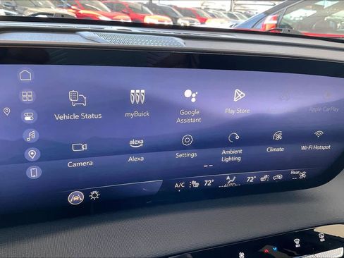 Certified 2025 Buick Enclave Preferred image 31