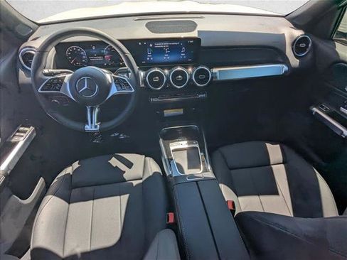 New 2026 Mercedes-Benz GLB 250 image 13