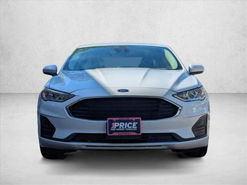 Used 2020 Ford Fusion S FWD image 2