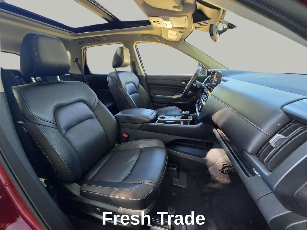 Used 2023 Nissan Pathfinder SL w/ SL Premium Package AWD/4WD image 12