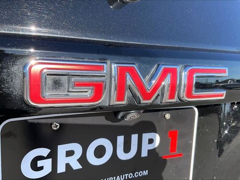 Certified 2023 GMC Acadia SLT w/ Elevation Edition image 28