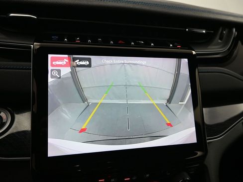 Used 2023 Jeep Grand Cherokee Trailhawk w/ Luxury Tech Group III image 15