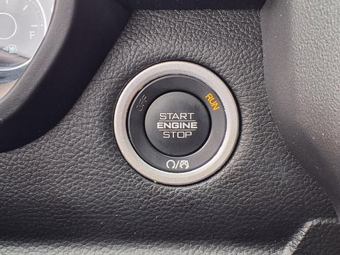 Used 2025 RAM 1500 Lone Star AWD/4WD image 9
