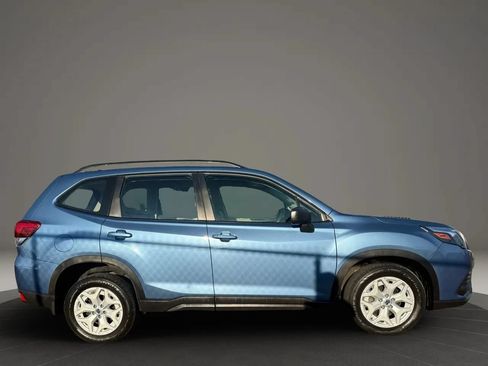 Used 2022 Subaru Forester AWD/4WD image 4