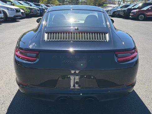 Used 2018 Porsche 911 Carrera T image 13