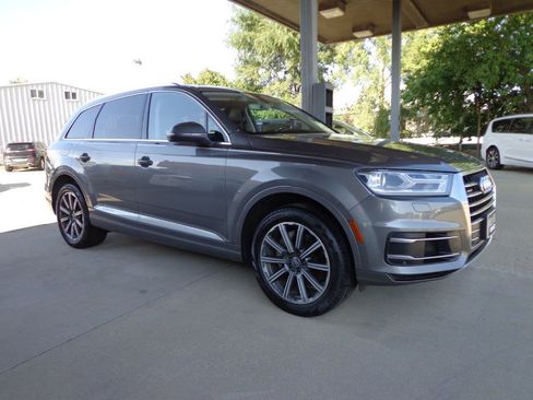 Used 2017 Audi Q7 3.0T Premium Plus AWD/4WD image 3