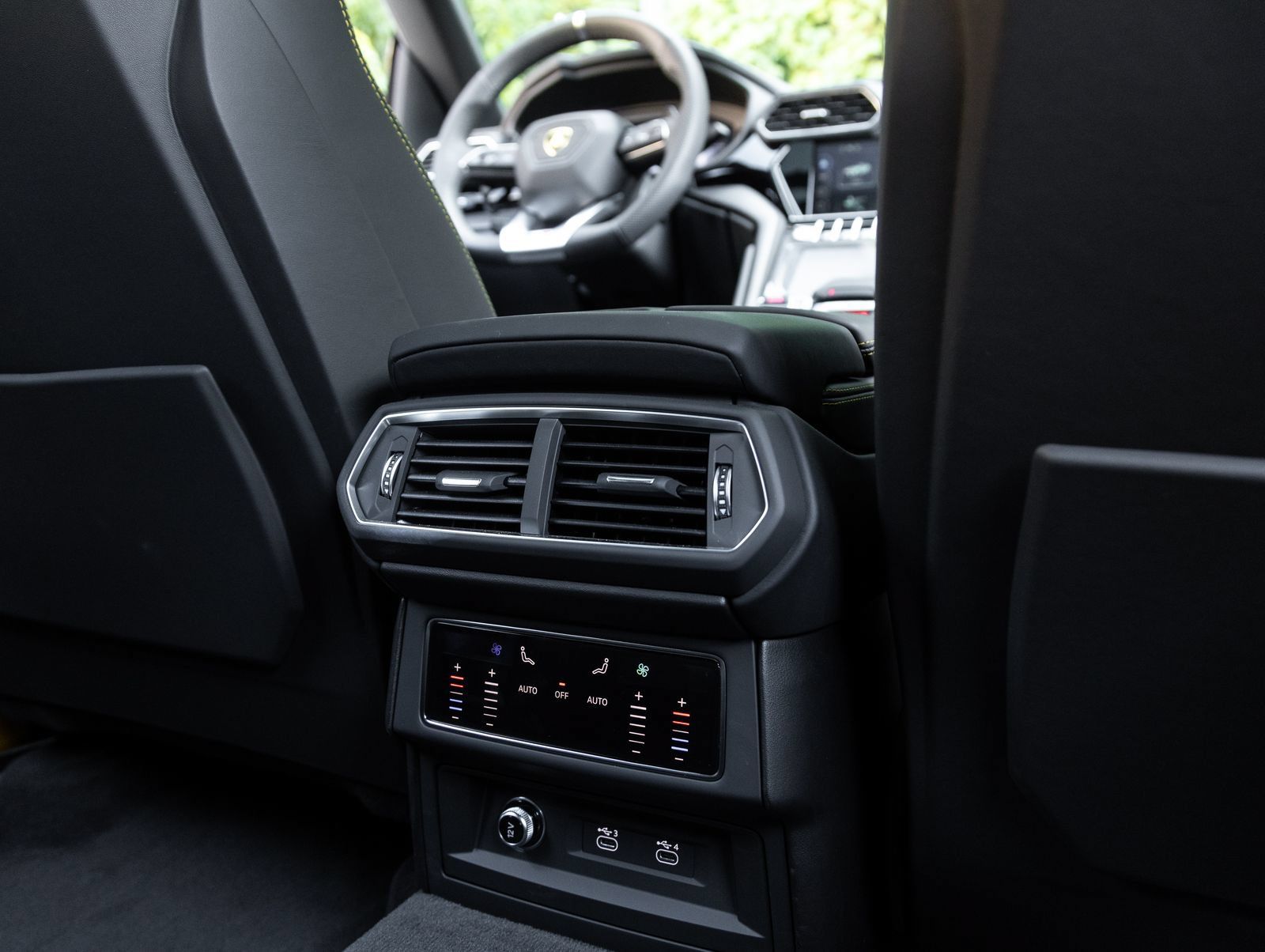 Used 2024 Lamborghini Urus S AWD/4WD image 28