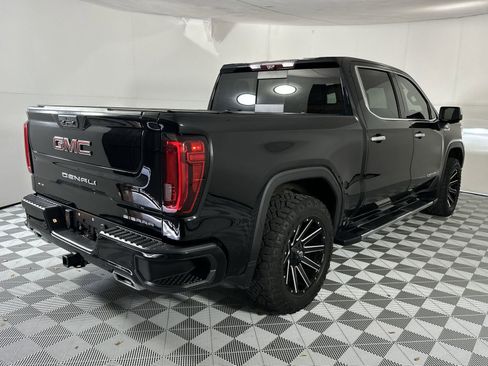 Used 2021 GMC Sierra 1500 Denali w/ Technology Package AWD/4WD image 8