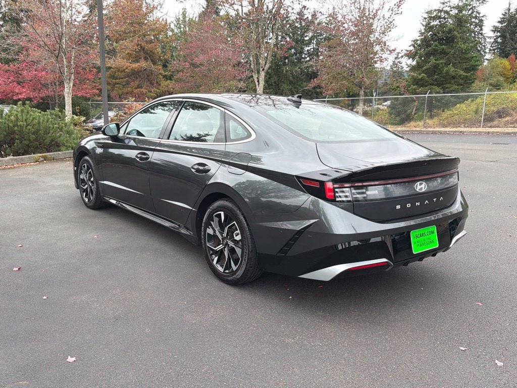 Used 2024 Hyundai Sonata SEL FWD image 8