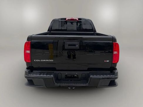 Used 2022 Chevrolet Colorado LT w/ LT Convenience Package AWD/4WD image 6
